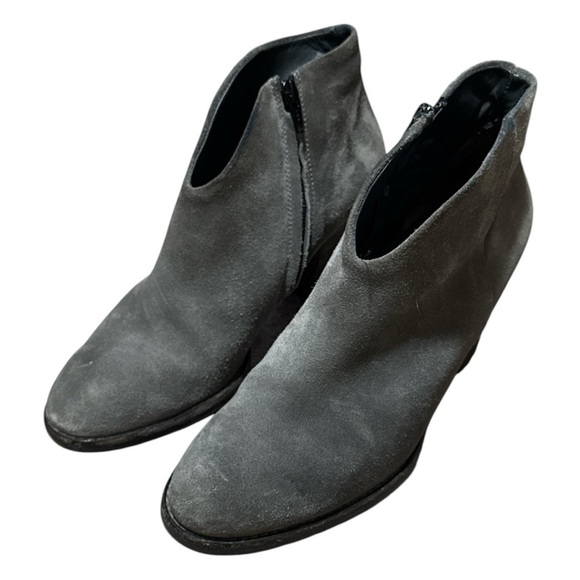 EUC - Paul Green Delgado Suede Ankle Boots - size5.5 (US 8) - Picture 4 of 8